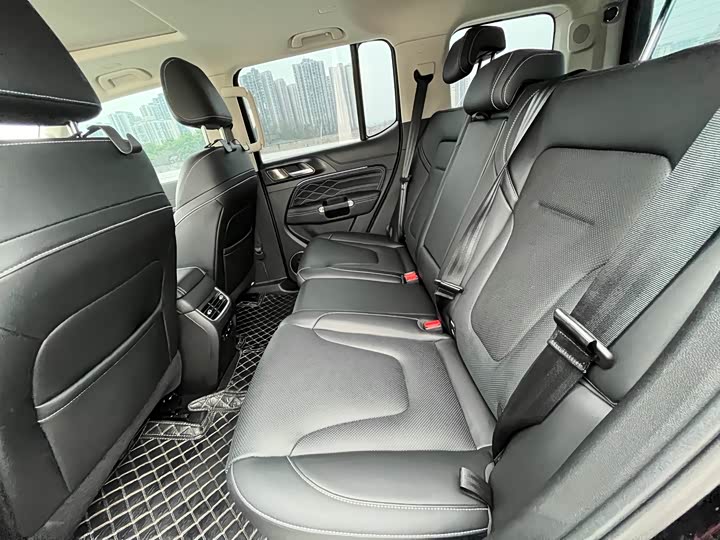 Фото 9 - Tank 300