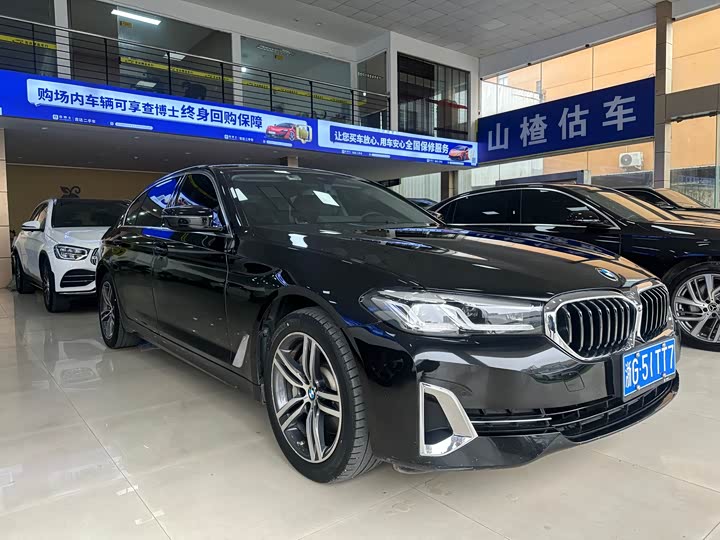 Фото 3 - BMW 5 Series