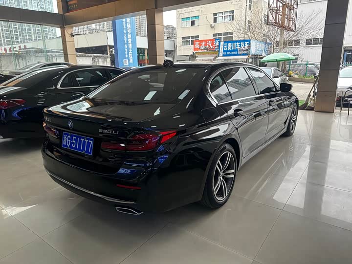 Фото 4 - BMW 5 Series