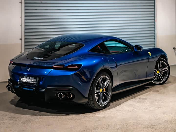 Фото 2 - Ferrari Roma