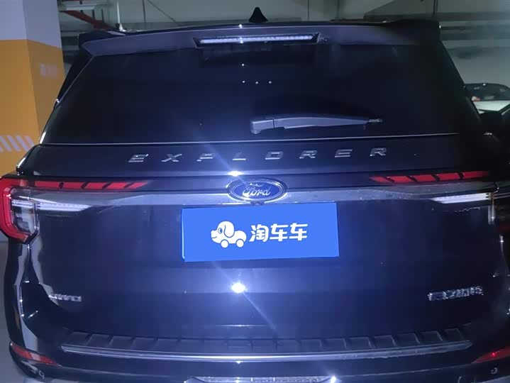 Фото 4 - Ford Explorer