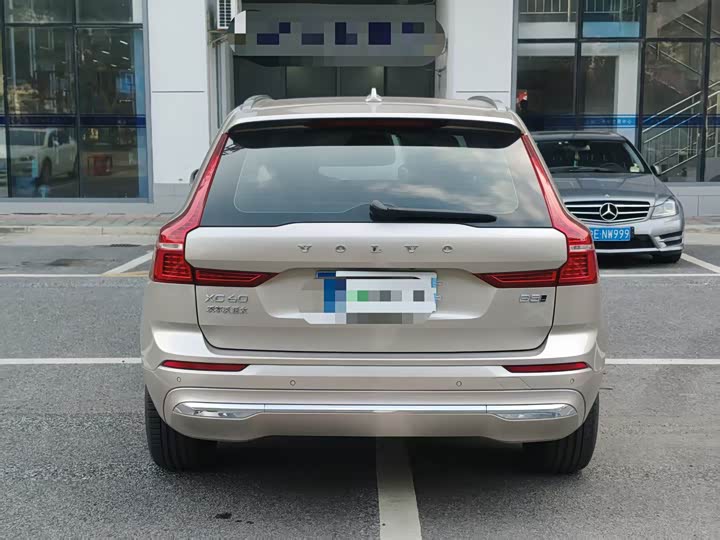 Фото 7 - Volvo XC60