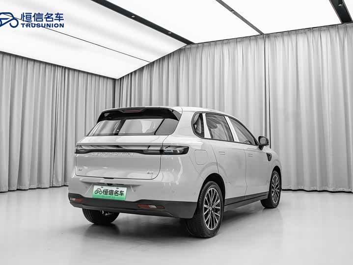 Фото 4 - Leapmotor B10