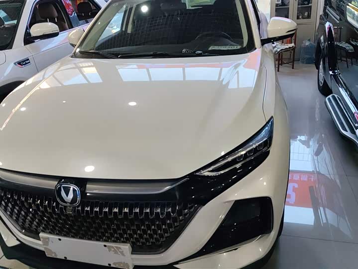 Фото 2 - Changan X7 Plus