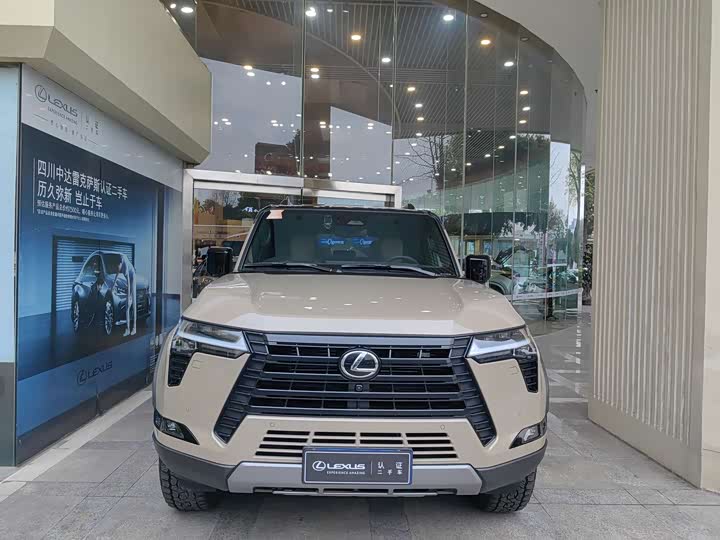 Фото 1 - Lexus GX