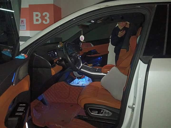 Фото 9 - XPeng G9