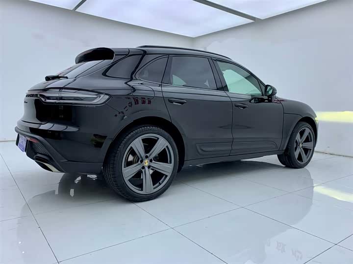 Фото 5 - Porsche Macan