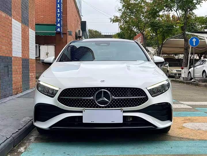 Фото 2 - Mercedes-Benz A-Class