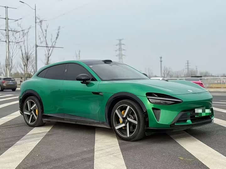 Фото 1 - Xiaomi YU7