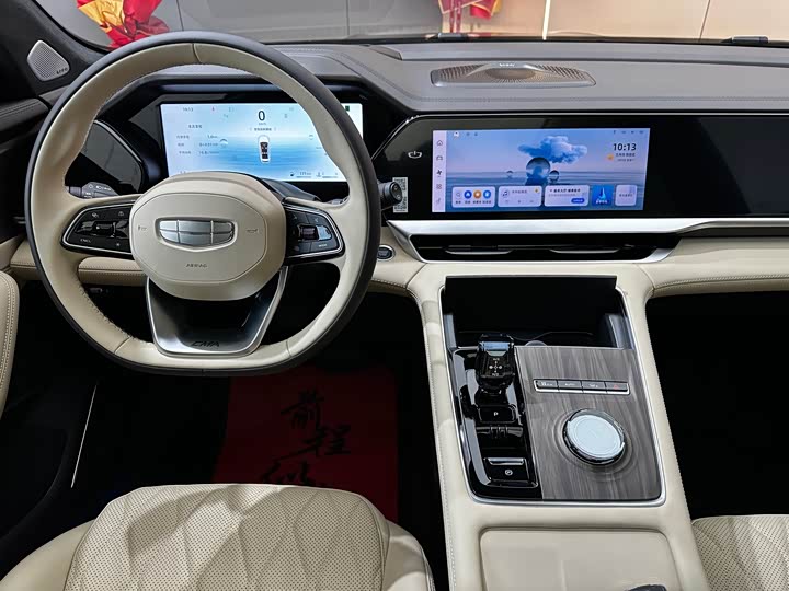 Фото 8 - Geely Monjaro