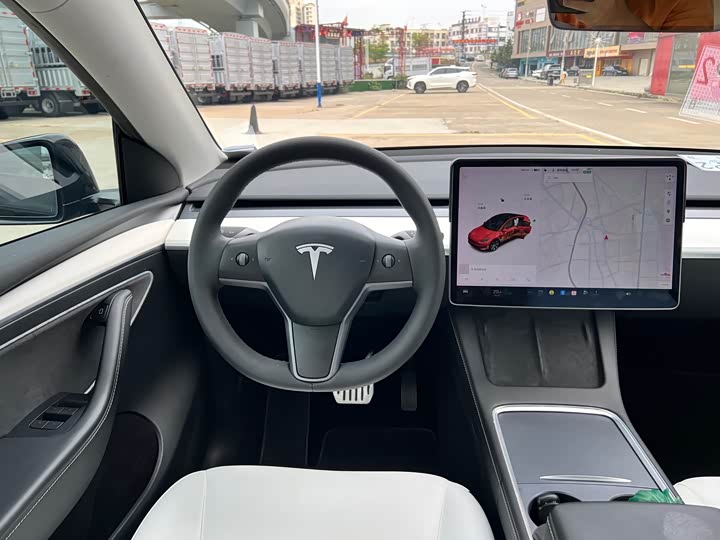 Фото 7 - Tesla Model Y