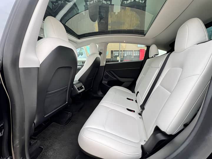 Фото 9 - Tesla Model Y