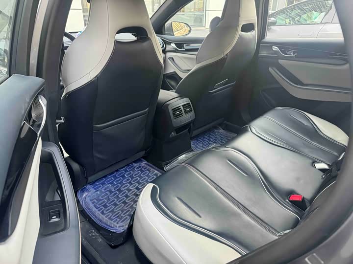 Фото 3 - BYD Qin Plus