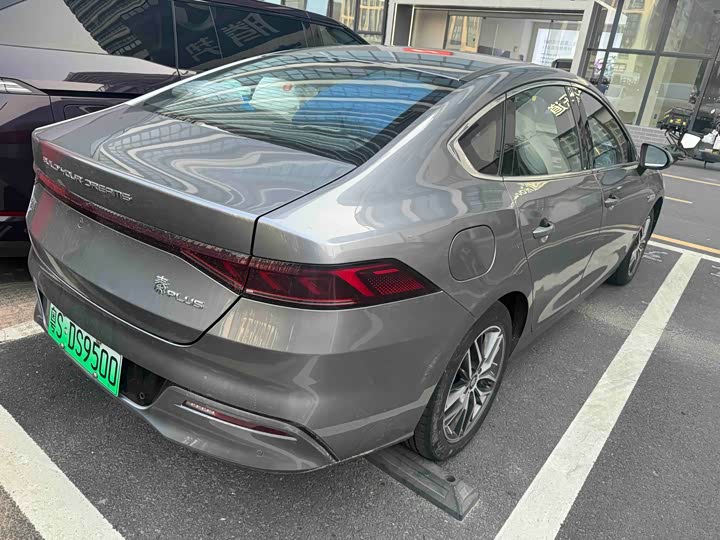 Фото 4 - BYD Qin Plus