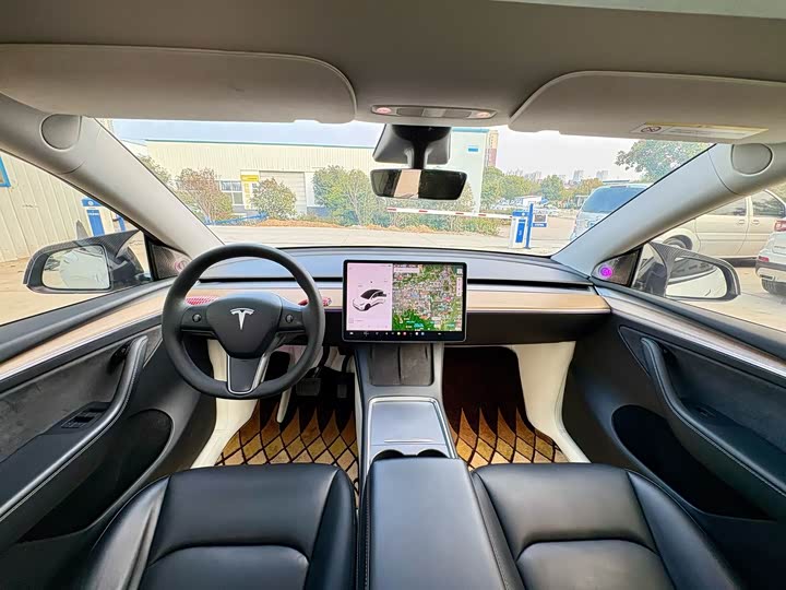 Фото 4 - Tesla Model Y