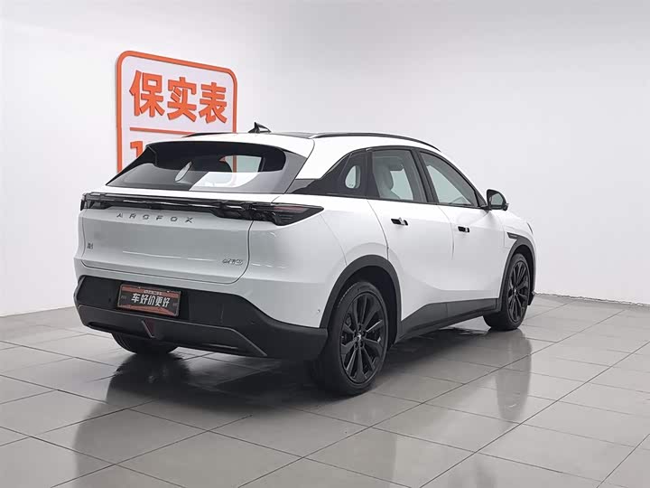 Фото 2 - BAIC Arcfox Alpha T5