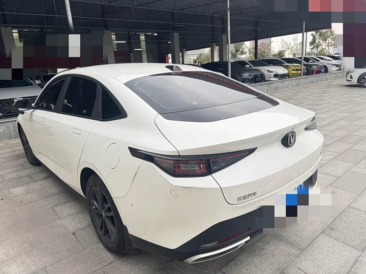 Фото 6 - Changan Yida