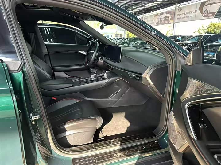 Фото 8 - MG Motor 7