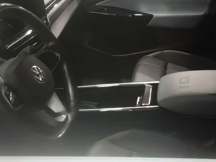 Photo 9 - Volkswagen ID.4 X