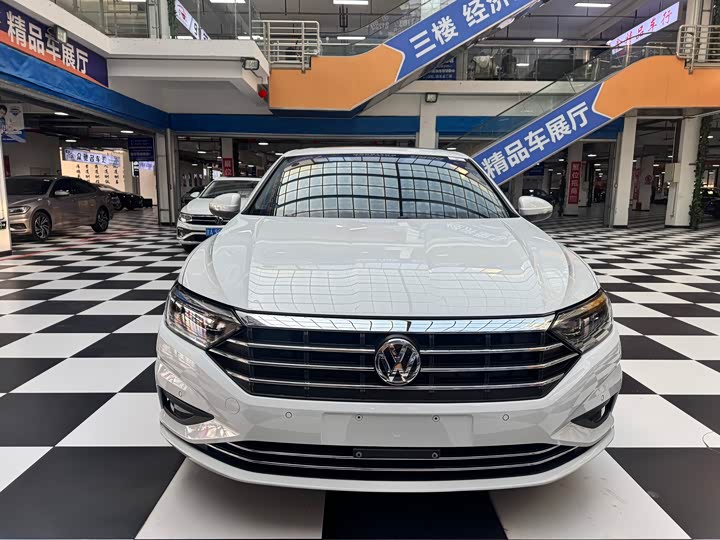 Фото 2 - Volkswagen Sagitar L