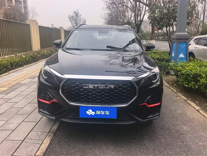 Photo 2 - Jetour X70