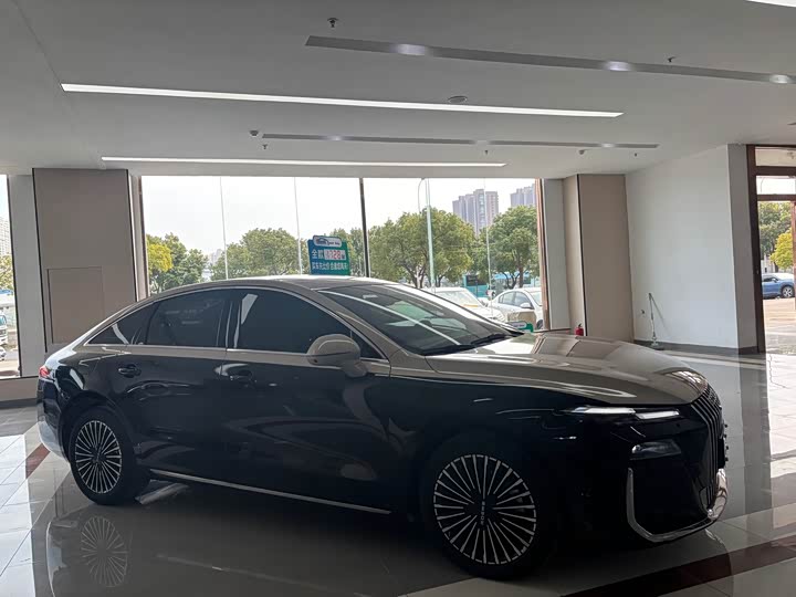 Фото 4 - Roewe M7 DMH