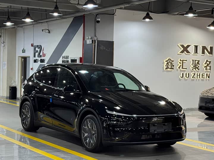 Photo 1 - Tesla Model Y