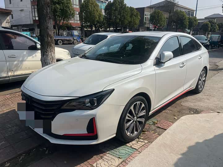 Photo 1 - Changan Raeton CC