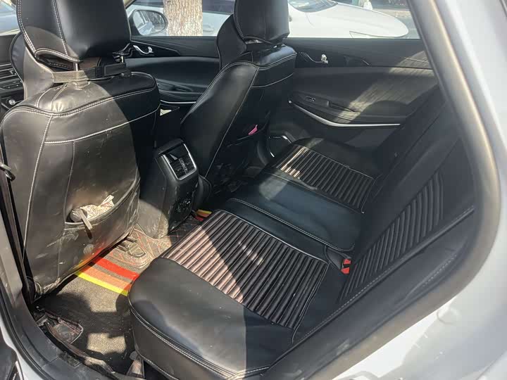 Photo 5 - Changan Raeton CC