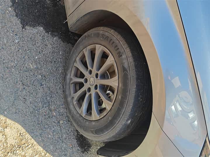 Фото 6 - BYD Qin L