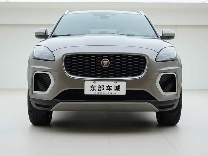 Фото 2 - Jaguar E-Pace