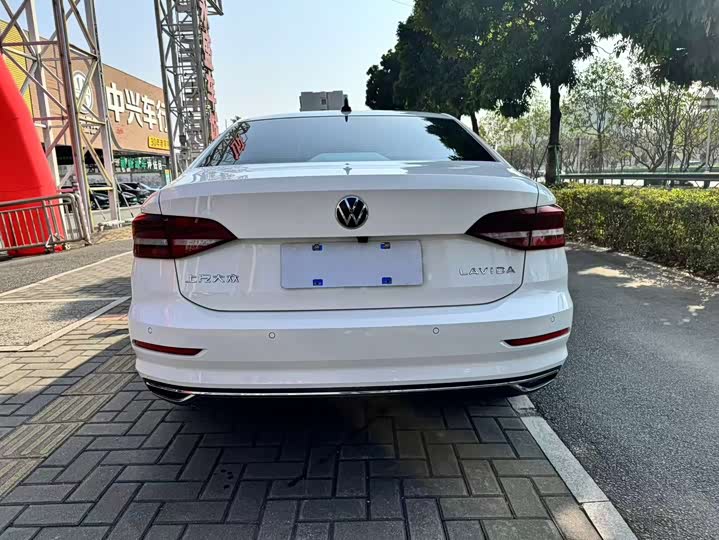 Фото 6 - Volkswagen Lavida