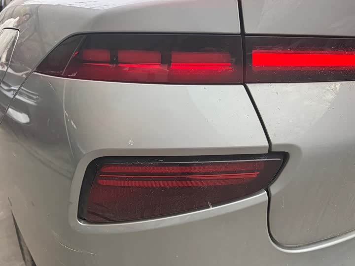 Фото 6 - XPeng P7