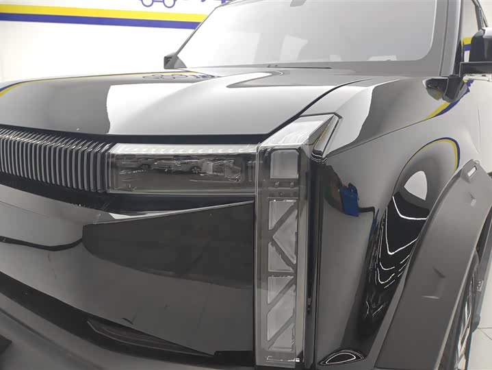 Photo 5 - Chery iCar 03