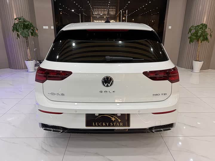 Фото 4 - Volkswagen Golf