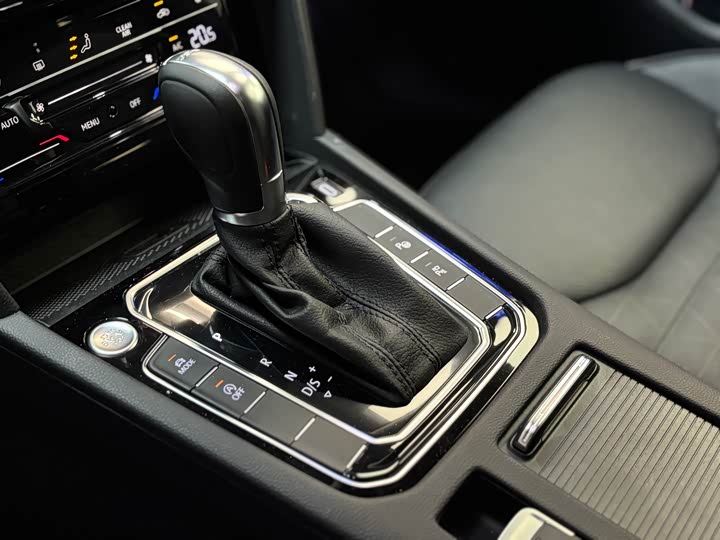 Фото 8 - Volkswagen CC