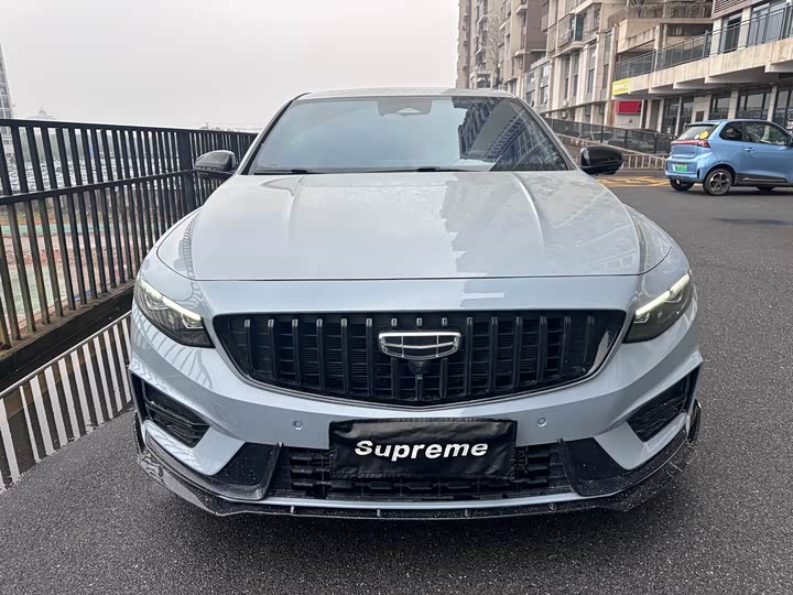 Фото 2 - Geely Preface