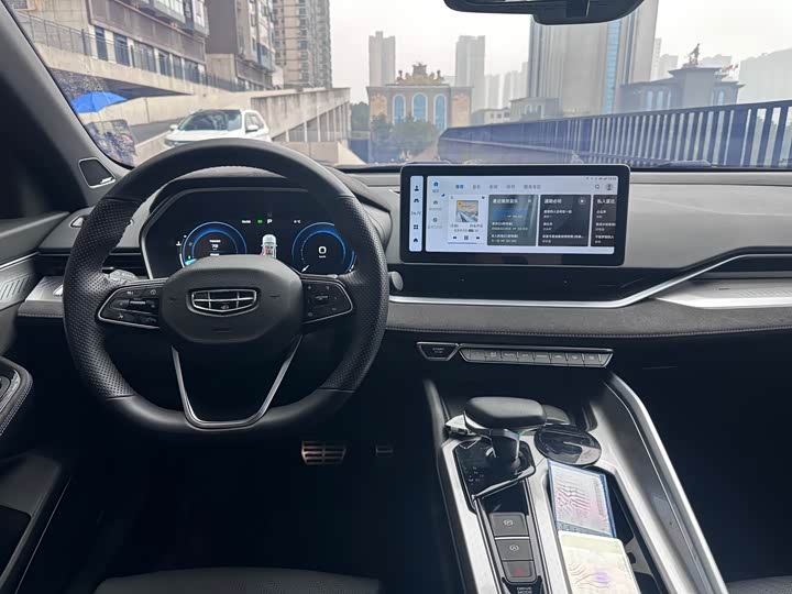 Фото 6 - Geely Preface