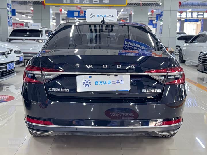 Фото 5 - Skoda Superb