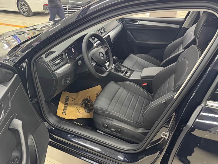 Фото 7 - Skoda Superb