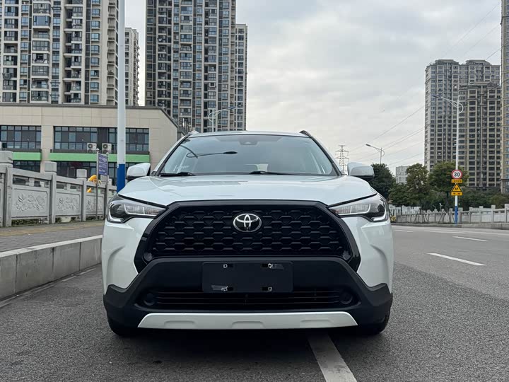 Фото 3 - Toyota Corolla Cross