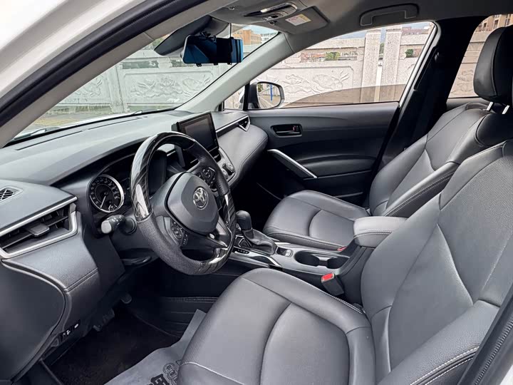 Фото 7 - Toyota Corolla Cross