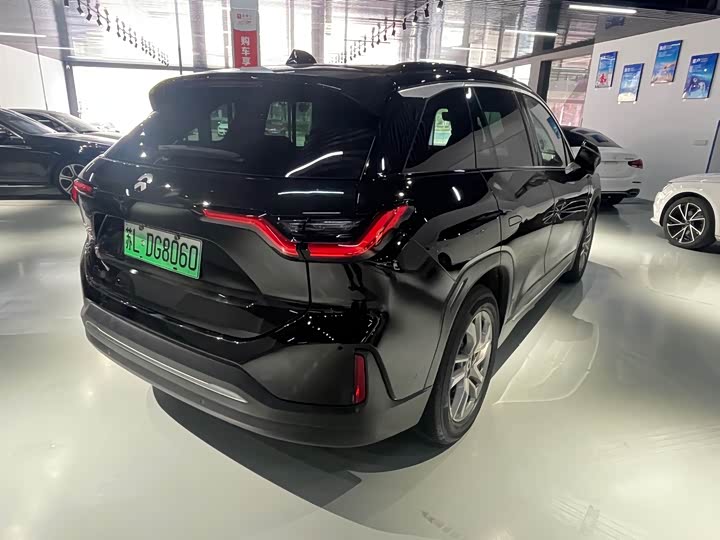 Фото 6 - Nio ES6