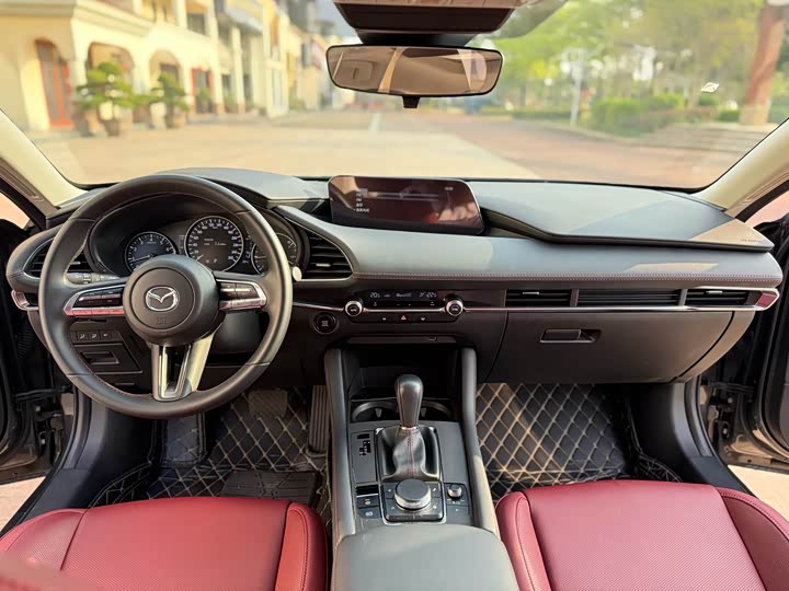 Photo 8 - Mazda 3 (Axela)