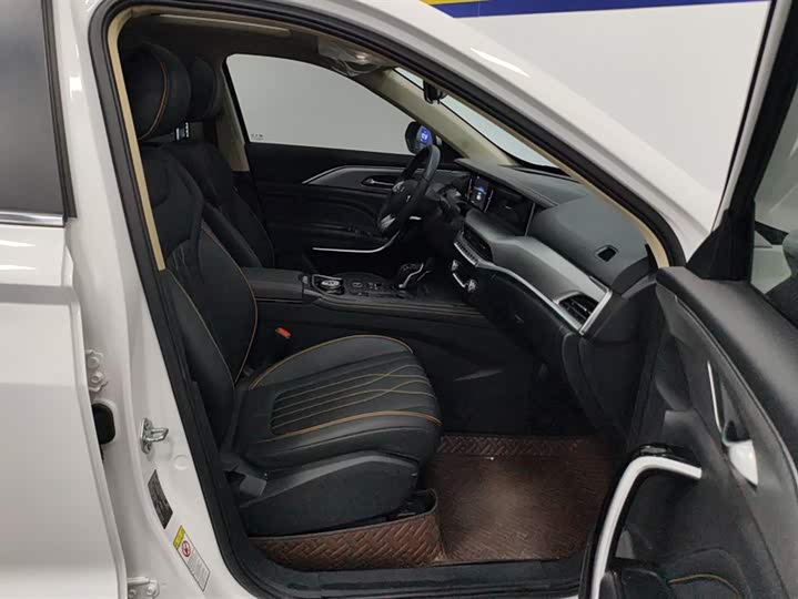 Фото 8 - Bestune T77