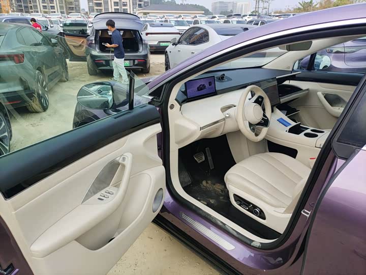 Фото 7 - Luxeed R7