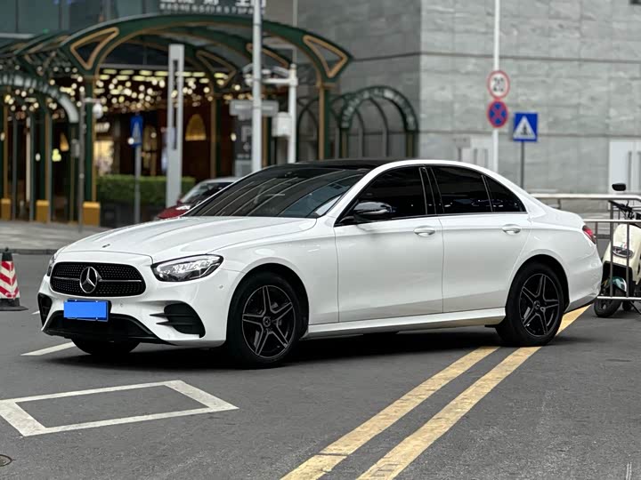 Фото 1 - Mercedes-Benz E-Class