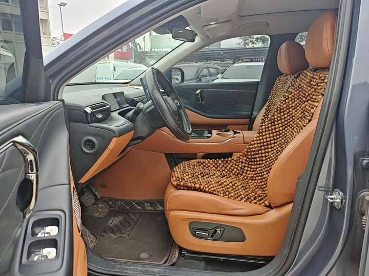 Photo 4 - GAC Aion V