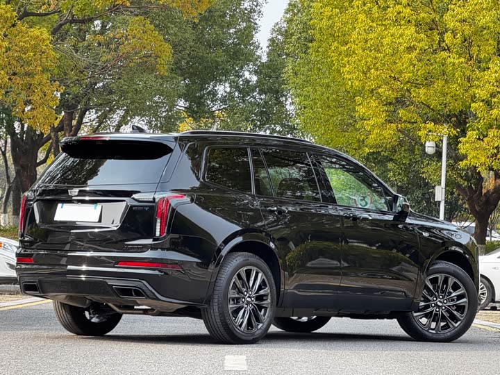 Фото 3 - Cadillac XT6