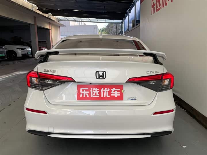 Фото 4 - Honda Civic